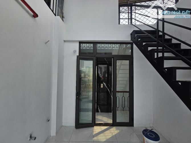 CHÍNH CHỦ BÁN NHÀ MẶT NGÕ PHỐ TRẦN CUNG DT 61, Mt 7, 6 Tầng Giá 13 t tỷ - 11