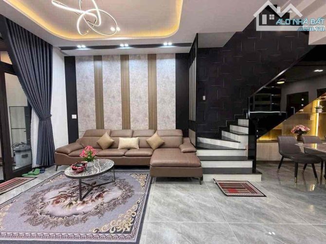 Cc cần bán gấp nhà 3 tầng MT KD VIP đường Hoà Mình 14, giá chỉ nhỉnh 5 tỷ. - 11