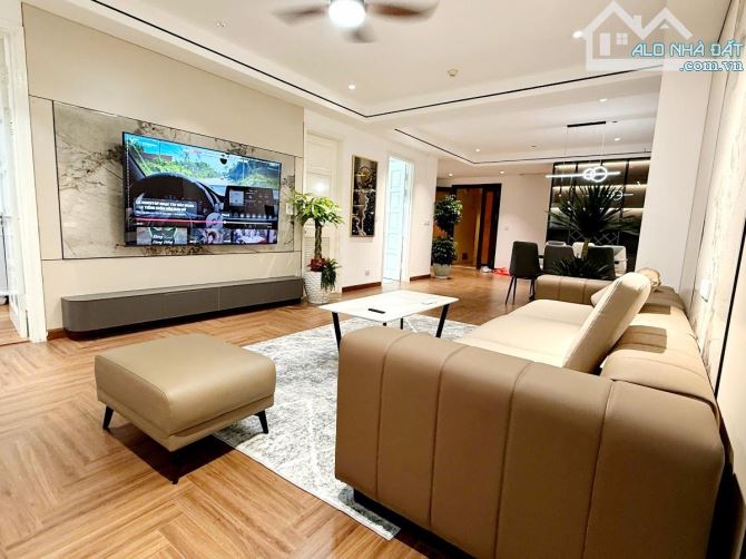 CHÍNH CHỦ CẦN BÁN CĂN HỘ TẠI TOÀ E KĐT NAM THĂNG LÒNG DT 123M2, Giá 8,98 tỷ - 11