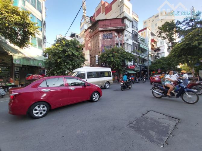 Cần bán khách sạn xây thô, toà văn phòng mặt phố Cửa Bắc, 12 tầng - MT 8m - 200m2 - 150 tỷ - 1