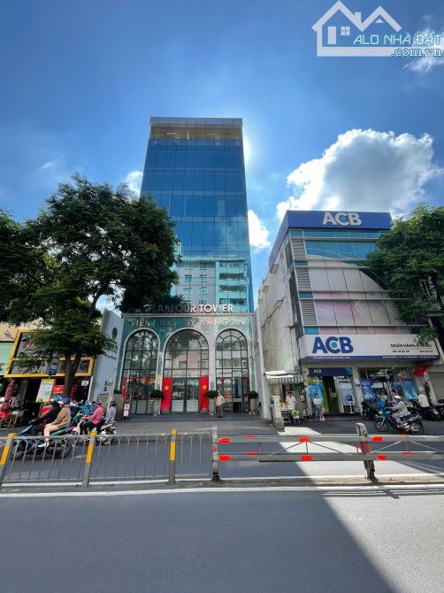 Bán tòa nhà 2500m2 - mặt tiền Trần Hưng Đạo, Nguyễn Văn Cừ - Q5 (HĐT 700tr/tháng) - 1