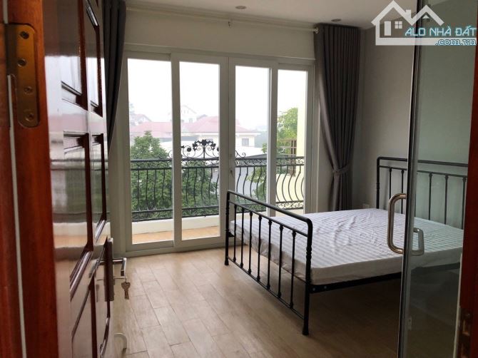 Đội Cấn 50m2x4T MT4m 4PN nhà đủ nội thất, ngõ oto tránh, đỗ thoải mái, vị trí nổi bật 25tr - 1