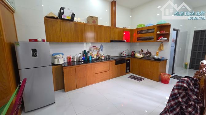 Giá 4,5 tỷ. Bán nhà 2 lầu hoàn thiện mặt tiền đường F5 Bửu Long 3, tp Biên Hoà. - 1