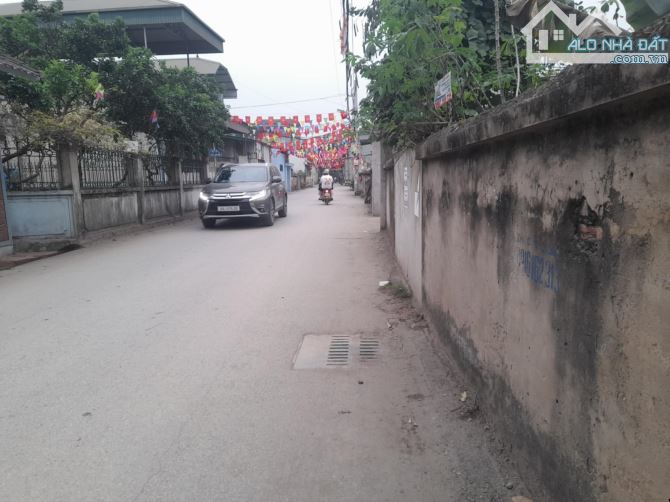 ĐẤT PHỤNG CHÂU ÔTÔ ĐỖ CỬA VÀO NHÀ 50M HƠN 2TỶ - 1