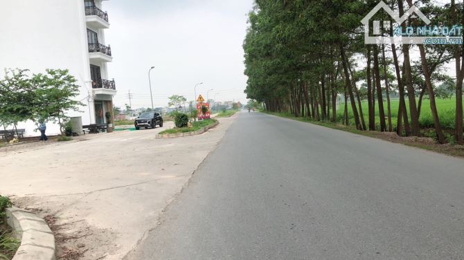 Tân An Hiền Ninh Sóc Sơn - 89m chỉ hơn 2 tỷ. Ô tô chạy vòng quanh - 1