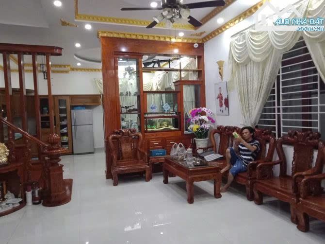 Bán Biệt Thự Khang Điền, đường Dương Đình Hội, Phước Long B. Giá 18 tỷ - 1
