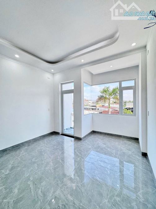 Chính Chủ gởi bán căn nhà 1 trệt 1 lầu 145 m2 SHR thổ cư mặt tiền đường hoàng minh Chánh - 1