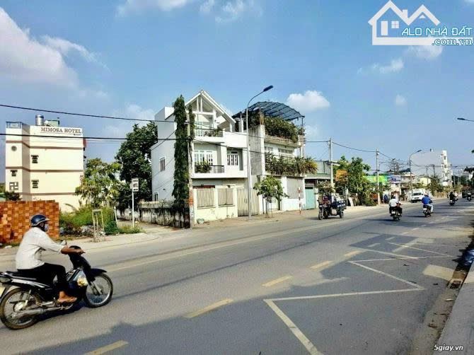 Bán nhà Mặt Tiền đường 2 Trường thọ, Thủ Đức. Giá 15 tỷ/135m2 - 1