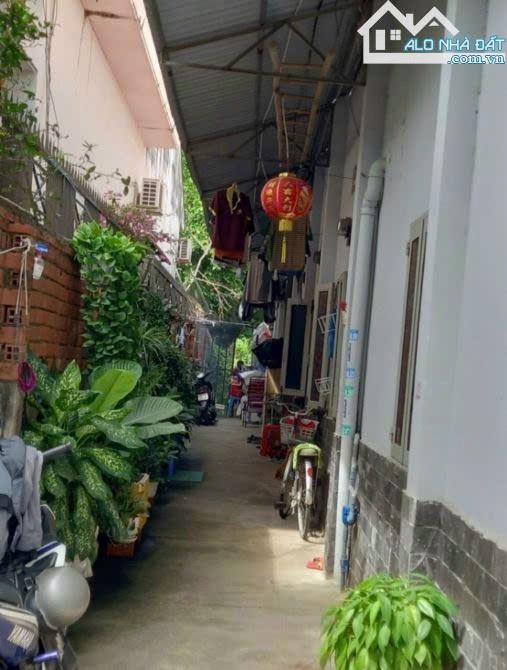 Bán Mặt Tiền đường 109, Phước Long B, Giá 22,5 tỷ/350m2 - 1
