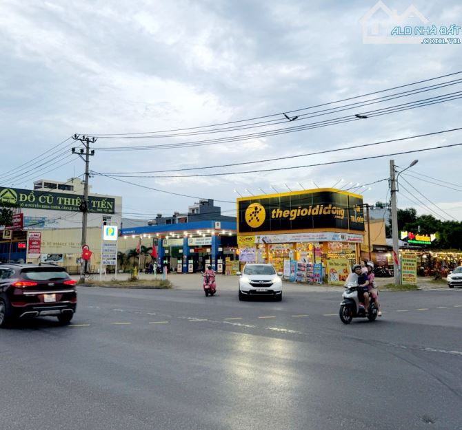 CHỦ ĐI NƯỚC NGOÀI CẦN BÁN GẤP NHÀ 2 TẦNG SÁT LÊ VĂN HIẾN THÔNG RA BIỂN SƠN THỦY CHỈ NHỈNH - 1