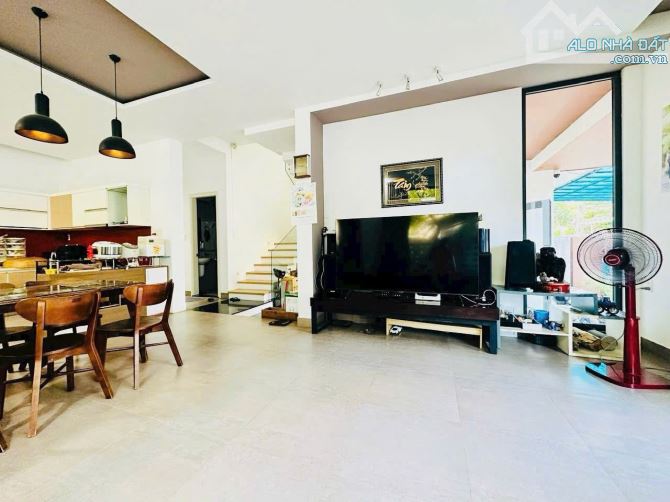 Bán nhà Mặt Tiền Nguyễn Cư Trinh , Phường Thuận Hoà , Tp Huế - 1