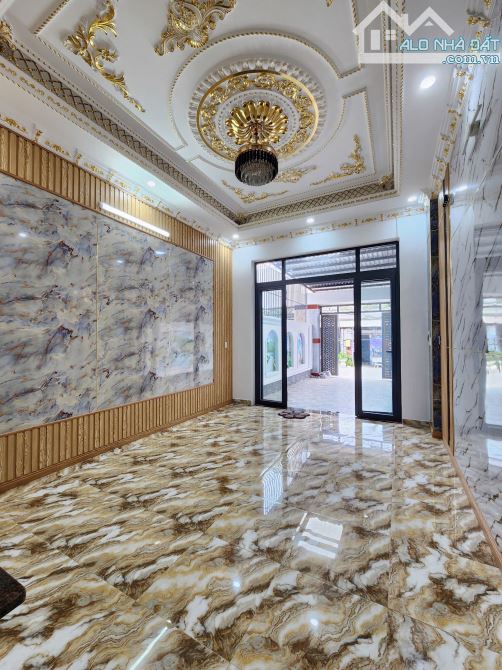nhà trệt lầu 105,4m2 3ty1 TL gần chợ Khánh Long cây xăng Hạnh Nguyên 500m, p.Thái Hòa - 1