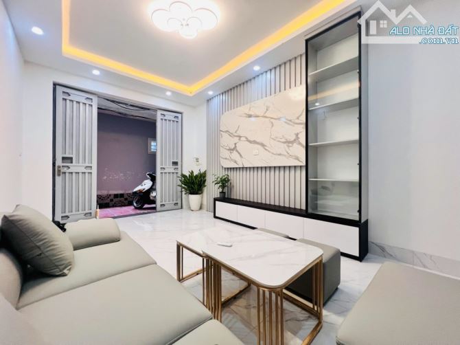 CẦU GIẤY 35 M2/ 5 TẦNG/ MT3,6 / 7,68 TỶ - 1