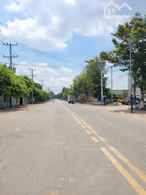 đất 558.2m2 20Ty TL (10x57) MT đường Bùi Thị Xuân p.Tân Bình Tp.Dĩ An - 1