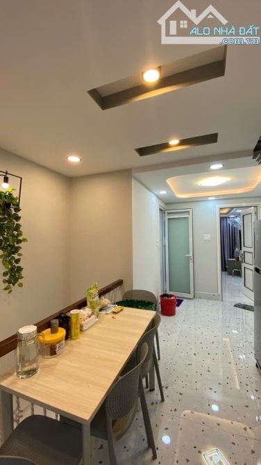 HIẾM NHÀ BÁN- MẶT TIỀN KINH DOANH 3 TẦNG ĐỘI CUNG -QUẬN 11- 3.2x10M-TẶNG NỘI THẤT- 6.9 TỶ - 1