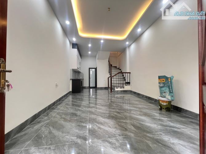 Nhà đẹp ngõ thoáng khu dân trí cao Thạch Bàn Long Biên DT 33m2 . Giá 5.45 tỷ - 1