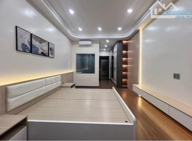 NHÀ MỚI KOONG – NGÔ GIA TỰ – GẦN PHỐ – 1 NHÀ RA Ô TÔ – TIỆN ÍCH BỦA VÂY! Diện tích: 35m² - 1