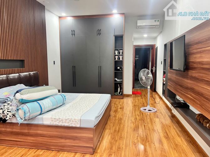 CẦN BÁN NHÀ ĐẸP – HẺM XE HƠI 10M – TRUNG TÂM QUẬN 3 DT: 4x16 KC: Trệt 2 Tầng GBans15,2 Tỷ - 1