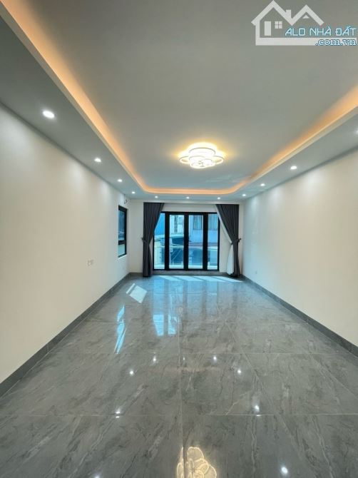 CHÍNH CHỦ BÁN NHÀ PHỐ TRẠM DÂN XÂY, 45M2, 3 MẶT THOÁNG, GARA Ô TÔ, THANG MÁY, NGÕ THÔNG - 1