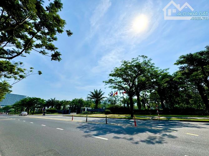 Bán 3 lô liền kề 300m đường Hoàng Bình Chính ngay Khu biển Non Nước và UB Phường Hòa Hải - 1