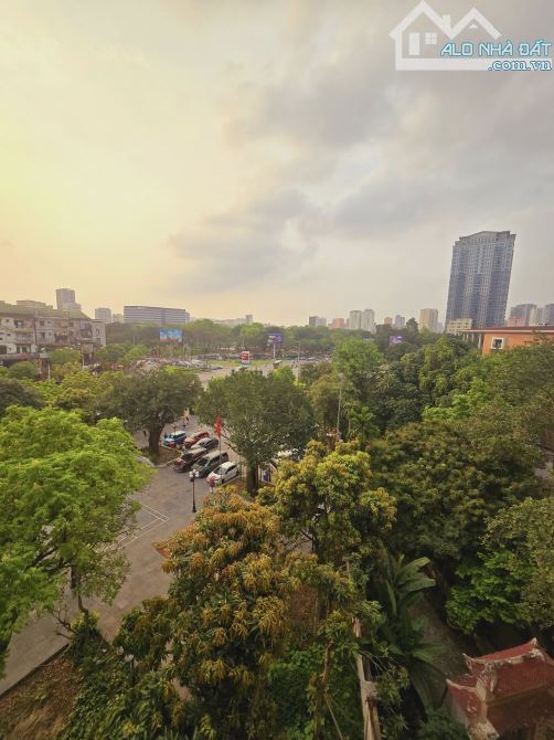 Nguyễn Văn Huyên – phân lô 5 tầng thoáng trước sau, ô tô dừng đỗ đêm. - 1