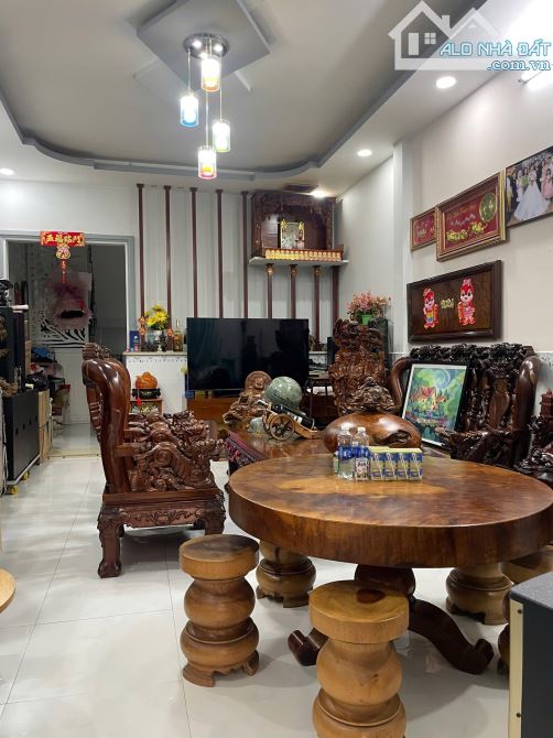 HÀNG HIẾM NHÀ MẶT TIỀN ĐƯỜNG LỚN KINH DOANH MỄ CỐC P15 Q8 - 1