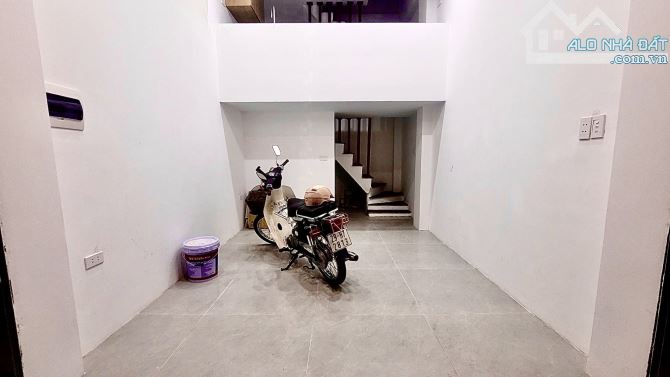 Bán nhà trung tâm đống đa fun nội thất đẹp cách ô tô đỗ 30m khách mua về ở ngay - 1