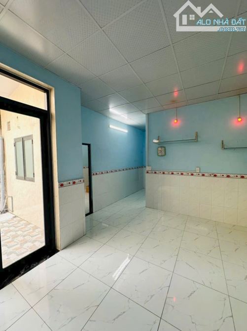 CHỦ GỞI BÁN NHÀ CẤP 4 (DT: 67M2) SỔ RIÊNG THỔ CƯ100% NGAY CÔNG AN P.BỬU HOÀ. GIÁ CHỈ 1,6TỶ - 1