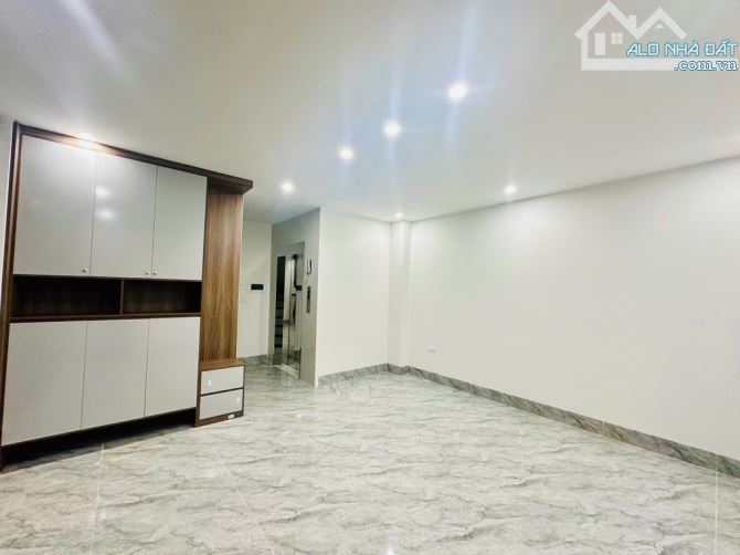 Nhà Tôn Đức Thắng, 45m2, 7 tầng thang máy, gần phố, mt 7m, kinh doanh, vị trí cực đẹp, ở n - 1