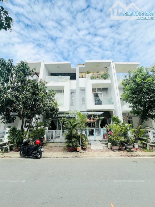 Chỉ 5.15 tỷ - Nhà mới 3 tầng - 80m2 - 5x16 - Mặt tiền khu phân lô ngay Vòng Xoay An Lạc - - 1
