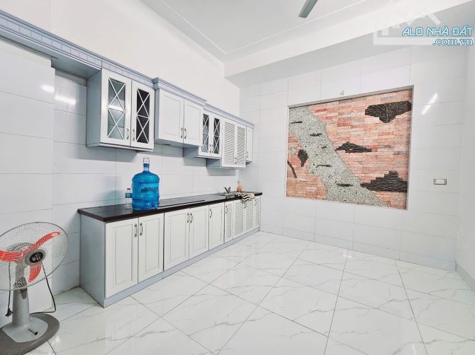 Cực Hiếm Nhà Tây Hồ Hơn 13 Tỷ, 52m2 5 Tầng Phân Lô, Ô Tô Qua, Giá Tốtg - 1