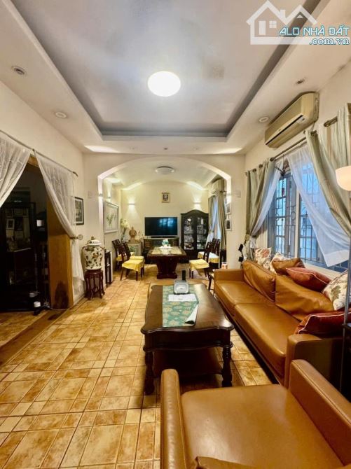 SIÊU BIỆT THỰ PHỐ VÕNG THỊ – 163M² – 3 TẦNG – MT 13,6M – 115 TỶ - 1