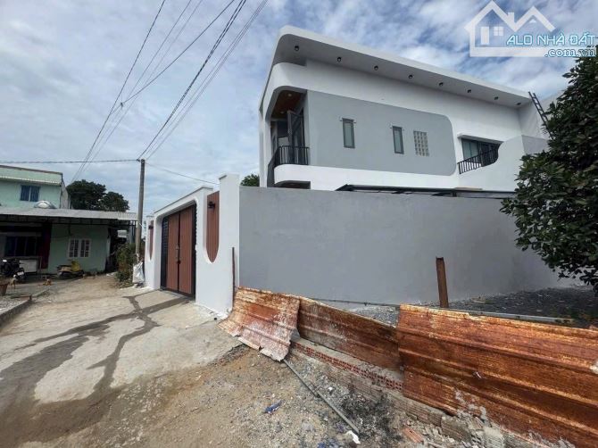 CHỦ GỞI BÁN ĐẤT (DT: 63M2) SỔ RIÊNG THỔ CƯ 100% ĐƯỜNG OTO NGAY UBND P. TÂN VẠN. GIÁ 1,9 TỶ - 1