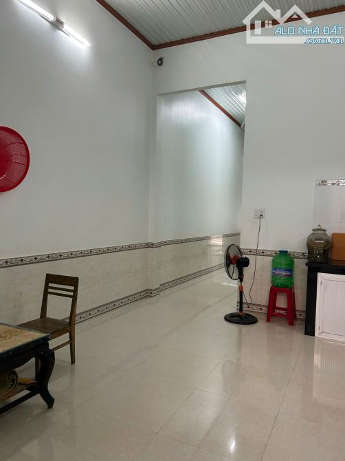 BÁN GẤP CĂN NHÀ RIÊNG 105M2 GẦN SÂN BAY LIÊN KHƯƠNG - LÂM ĐỒNG, CHỈ 1 TỶ 999 TRIỆU - 1