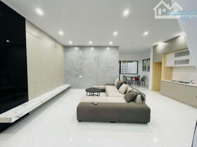 Nhà 2 tầng Quảng Tế gần nhà máy nước - 1