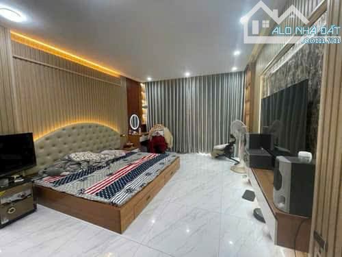 NHÀ TO-GIÁ ĐẸP -NHÀ ĐẸP, Bán nhà ngõ phố  Ngô Quyền-Ngô Thì Nhậm, 70m2, 4T, MT 4.3m - 1