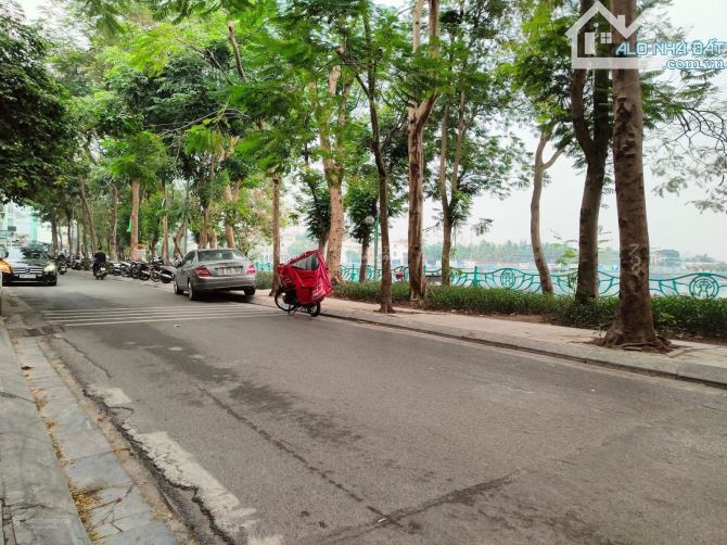 Bán nhà Nhật Chiêu - Công viên nước - Căn góc nhà đẹp ô tô vào - chỉ 17.8 tỷ. - 1