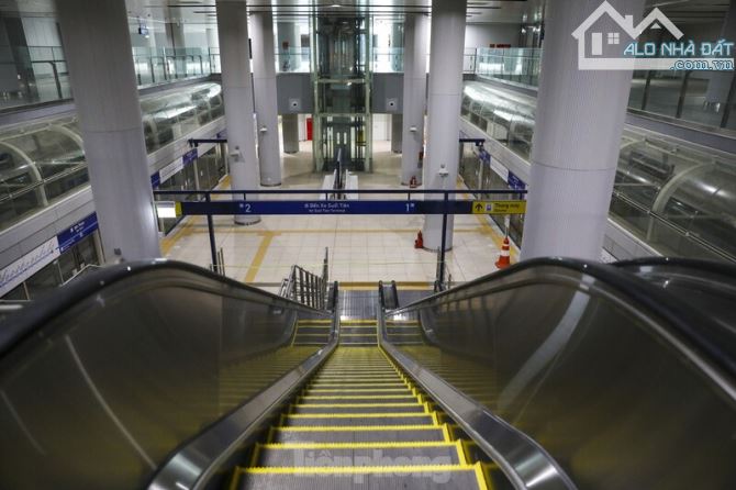 BÁN CĂN HỘ DỊCH VỤ 5 TẦNG CÓ THANG MÁY NGAY GA METRO BẾN THÀNH – DOANH THU 1,2 TỶ/NĂM - 1