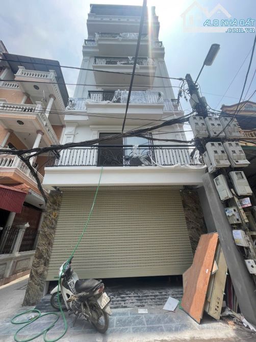 NHÀ ĐẸP PHÚC LỢI 65M2 - 6 TẦNG - THANG MÁY - LÔ GÓC - Ô TÔ VÀO NHÀ - FULL NỘI THẤT - GIÁ - 1