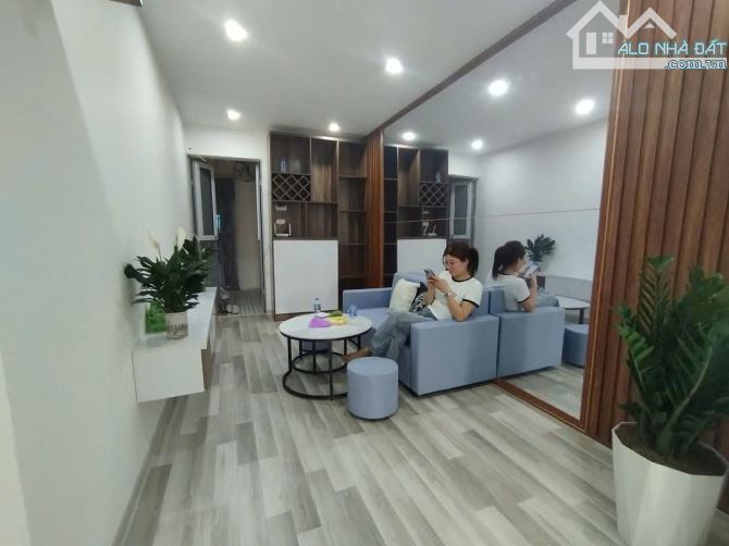 BÁN TT THANH XUÂN BẮC,ÔTÔ ĐỖ CHÂN CẦU THANG,NHÀ ĐẸP FULL NT Ở NGAY,72M,2PN,2WC,GIÁ 2,59 TỶ - 1