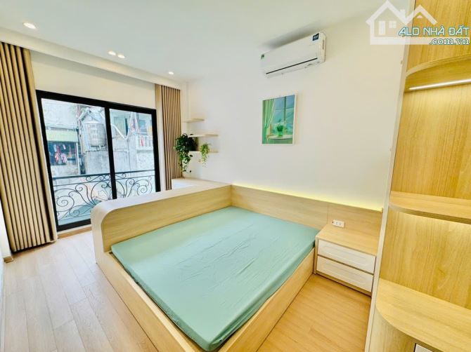 BÁN NHÀ MỚI Ô CHỢ DỪA, XÃ ĐÀN, TÔN ĐỨC THẮNG, KHÂM THIÊN 28 m, 4 tầng, 3 ngủ, chỉ 6.15 tỷ. - 1