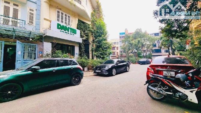 BÁN NHÀ PHÂN LÔ VIP  NGÕ 2 GIẢNG VÕ, ĐỐNG ĐA - 1