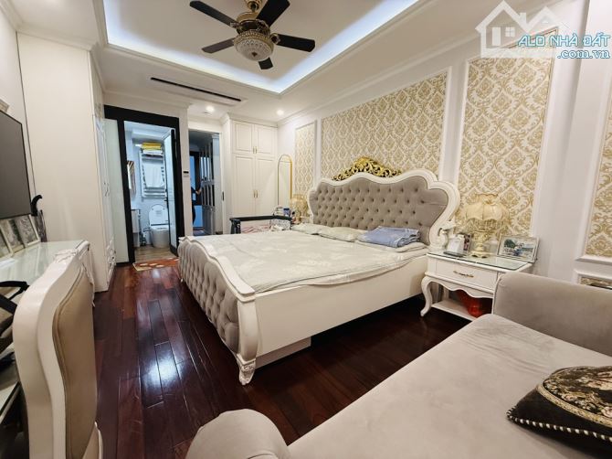 1 nhà ra phố bán nhà thanh nhàn 6 tầng thang máy long lanh hai bà trưng - 1