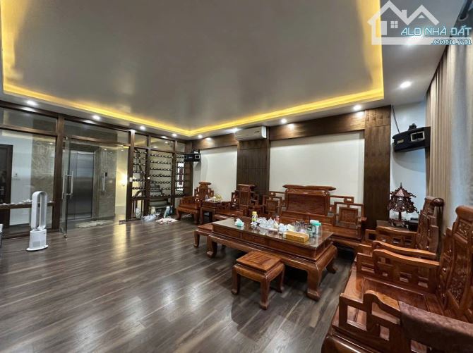 BÁN NHÀ LÔ GÓC MẶT PHỐ ĐÔNG QUAN – 7 TẦNG, THANG MÁY, Ô TÔ VÀO NHÀ! - 1