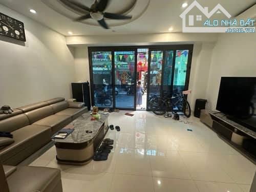 Bán nhà mặt ngõ La Thành, Phân lô, ô tô tránh, vỉa hè, kinh doanh, dt 39m, 6 tầng, mt 5,4m - 1