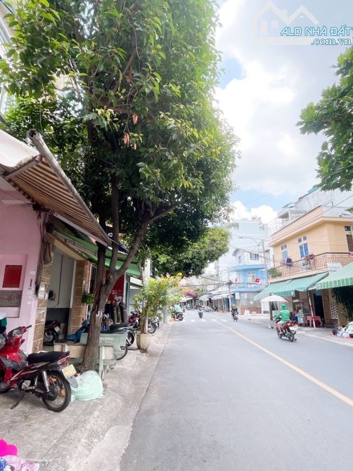 MẶT TIỀN 4 TẦNG PHÚ THỌ HOÀ - KINH DOANH CỰC ĐỈNH - NGANG 5M - 88m² - NGỘP BANK CHỈ 17 TỶ - 1