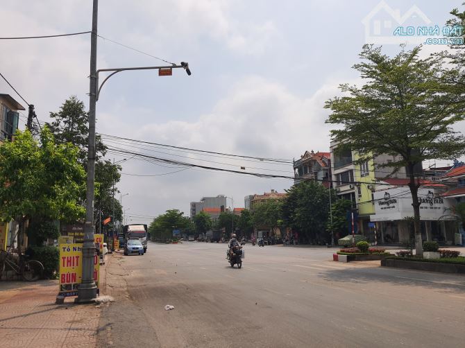 ✍️✍️ Chính chủ gửi bán lô đất tặng luôn kho xưởng cho thuê được luôn . Khu Xuân Ổ phường V - 1