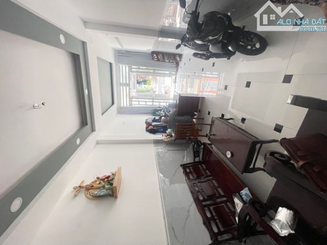 Bán nhà Hẻm 6m, Âu Cơ, Lê Ngã, Quận Tân Phú, 64m2, 4 tầng, giá 8,35 tỷ TL - 1