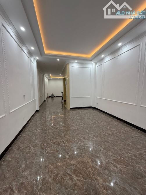 Lĩnh Nam - Hoàng Mai 71m x 6 tầng, mặt tiền 4m, giá 19 tỷ thương lượng - 1