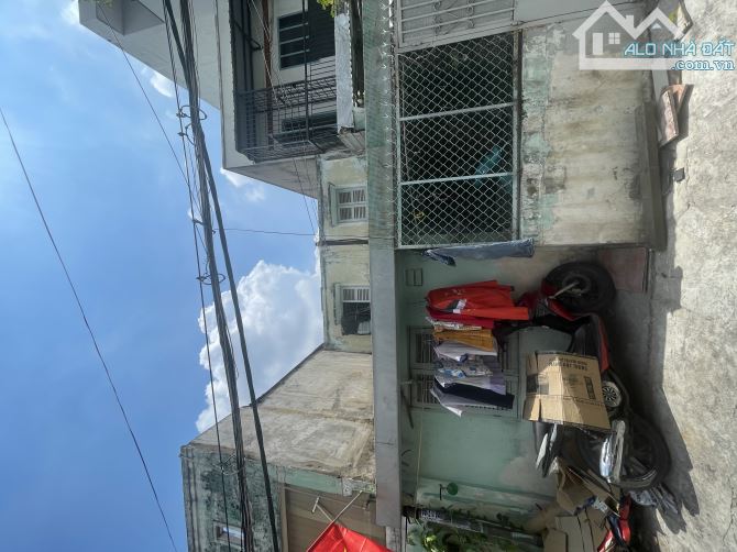 70m2, HXH, Nhà cấp 4, ngang khủng, Nguyễn Xí, P13, Chỉ nhỉnh 8T còn TL - 1